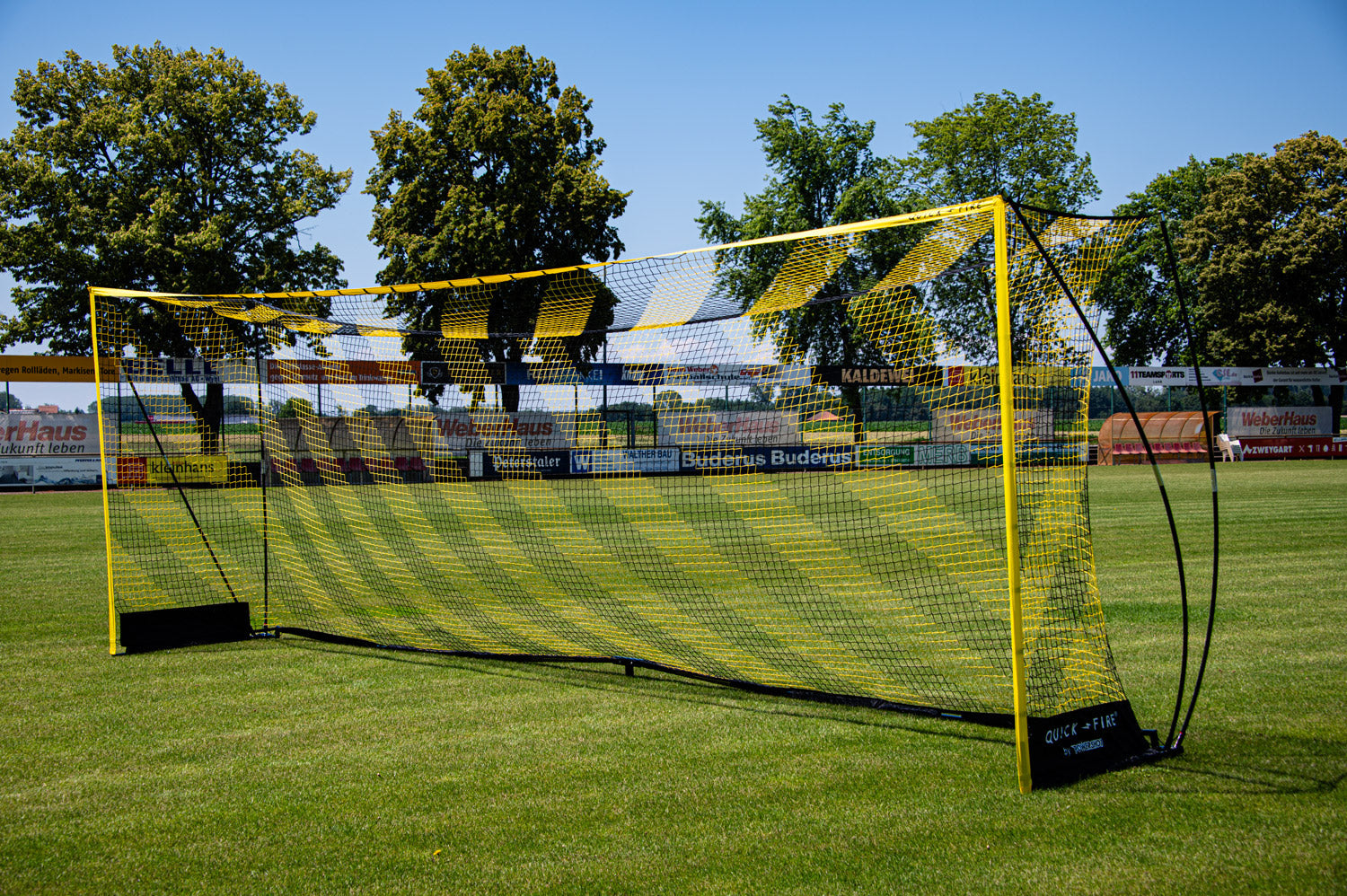 QuickFire Goal 7.32 X 2.44m - Selbstgestecktes Tor