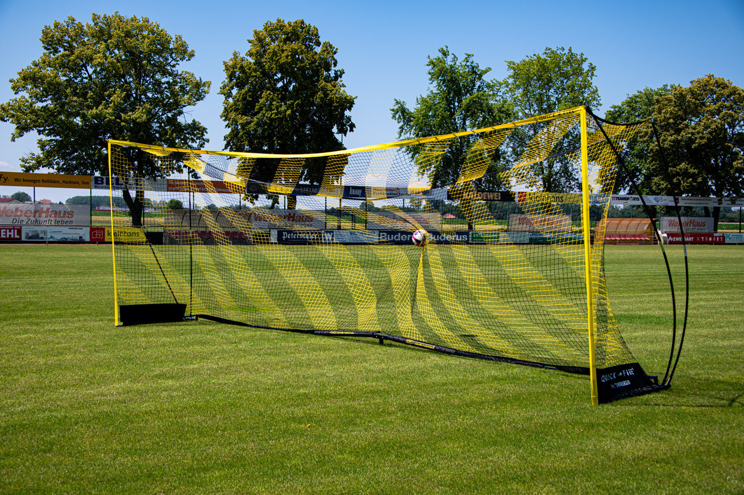 QuickFire Goal 7.32 X 2.44m - Selbstgestecktes Tor