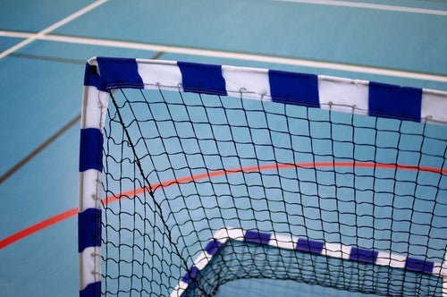 Ein Paar Pop Up Handballkäfige 1,4 x 1m - mit Aufbewahrungstasche