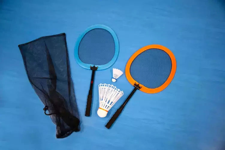 Badmintonset voor op het strand met rackets van 63cm en draagtas