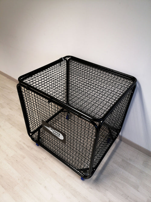 Aufbewahrungskäfig auf Rädern - Lagern Sie Ihre Bälle und Ausrüstung.