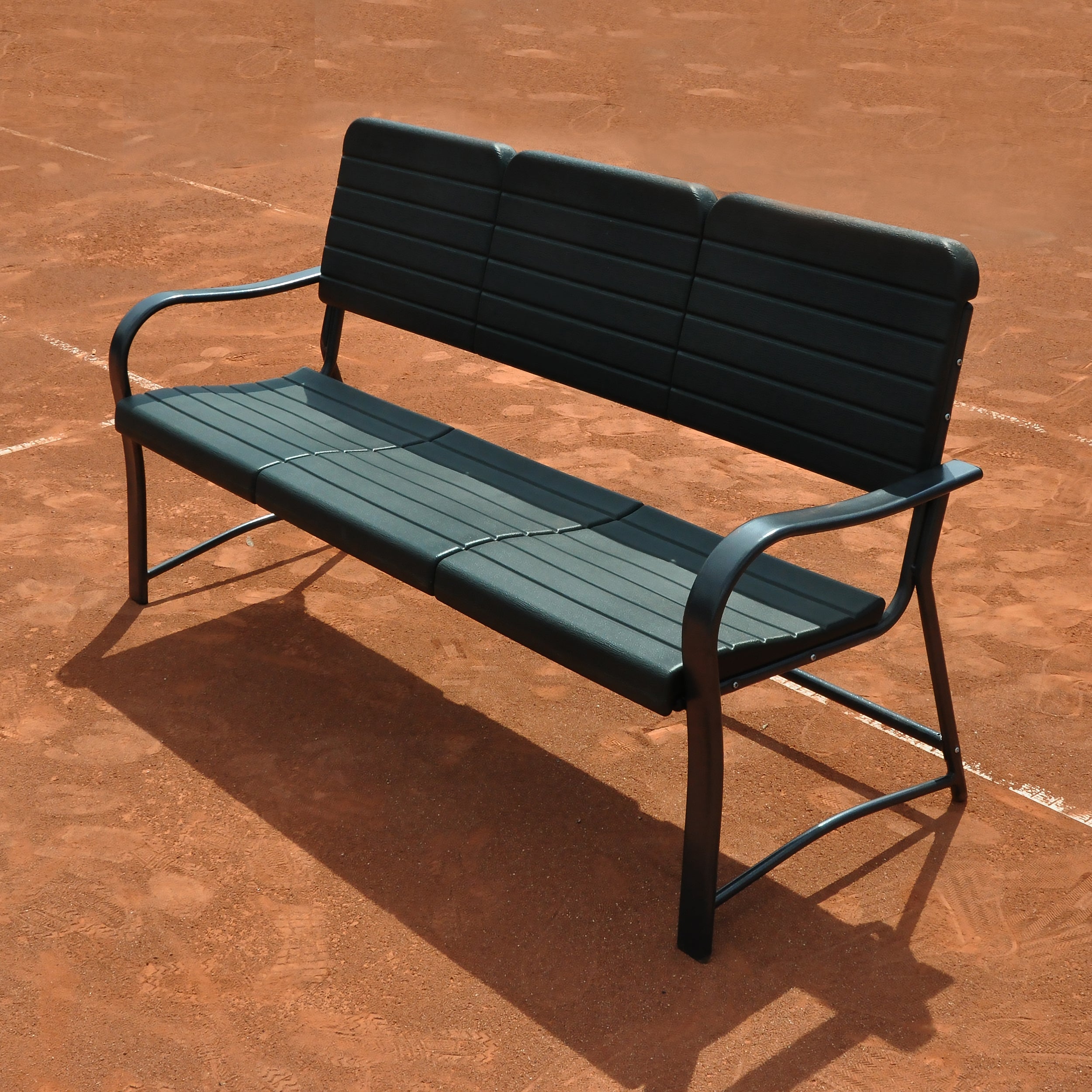 Langlebige und wetterfeste Tennisplatzbank 1,60m