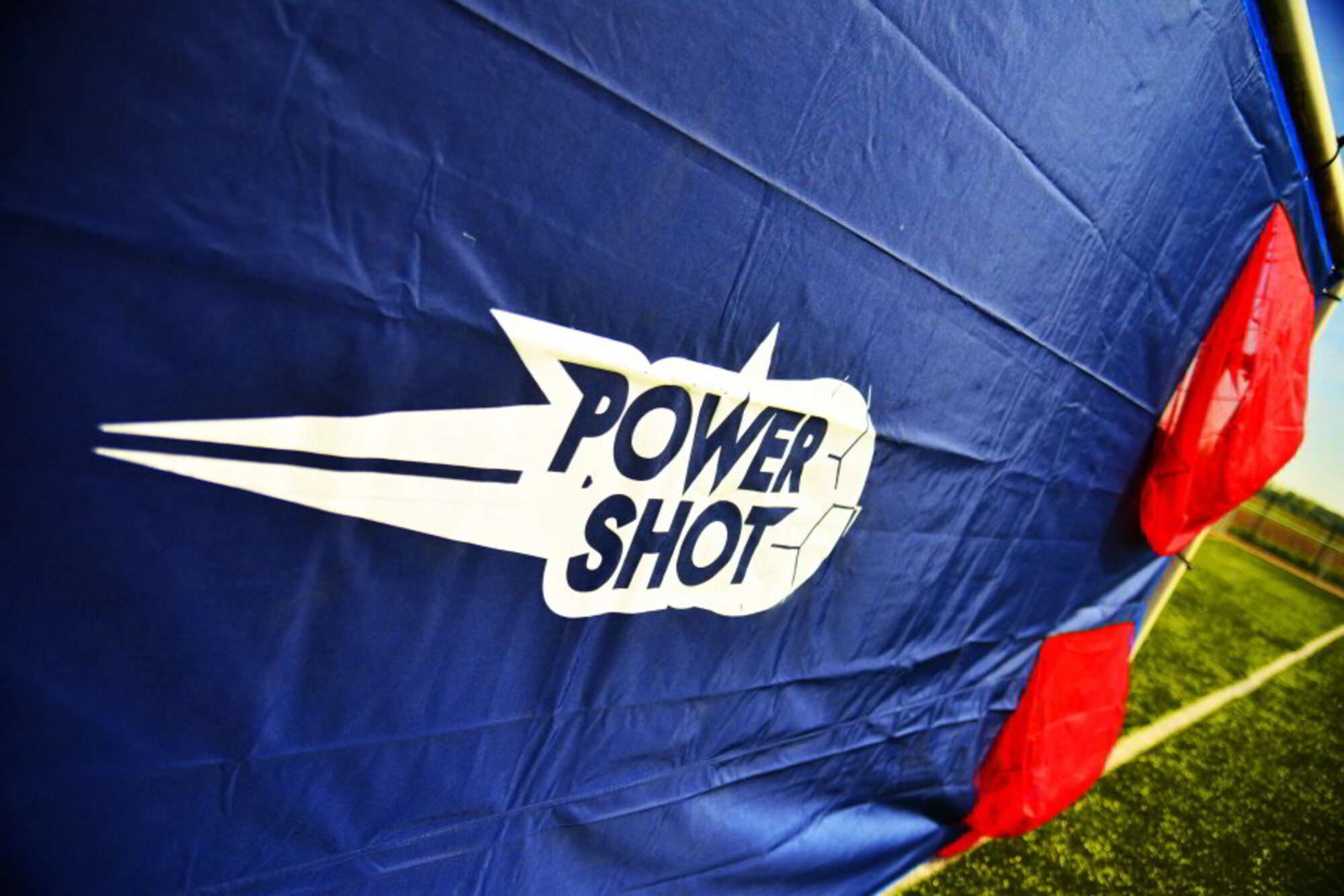 Image du produit : POWERSHOT®  Fußball - Torwand 6 x 2,1 m - EXTREM REISFEST