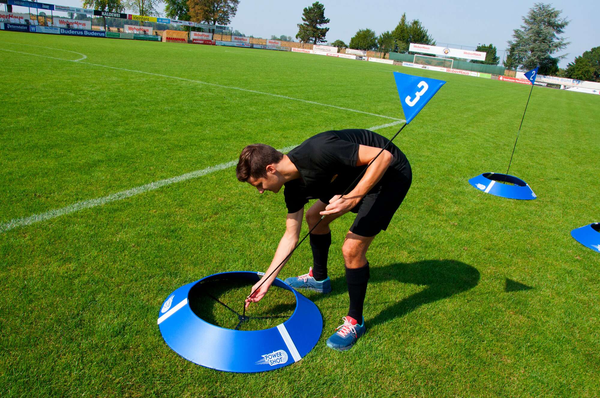 Image du produit : Satz von 3 FOOT GOLF-Scheiben mit Fahnenstange und Tragetasche