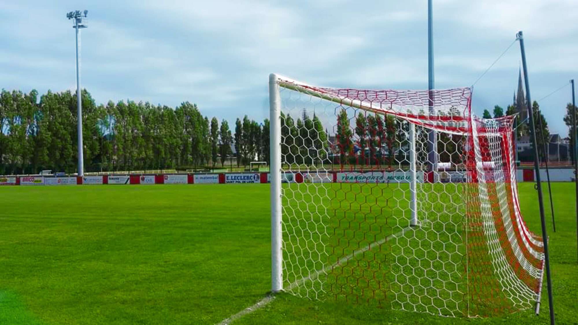 Image du produit : Fußball Tornetz 7.32 x 2.44 x 2 x 2 m hexagonal 4mm Weiß/Rot