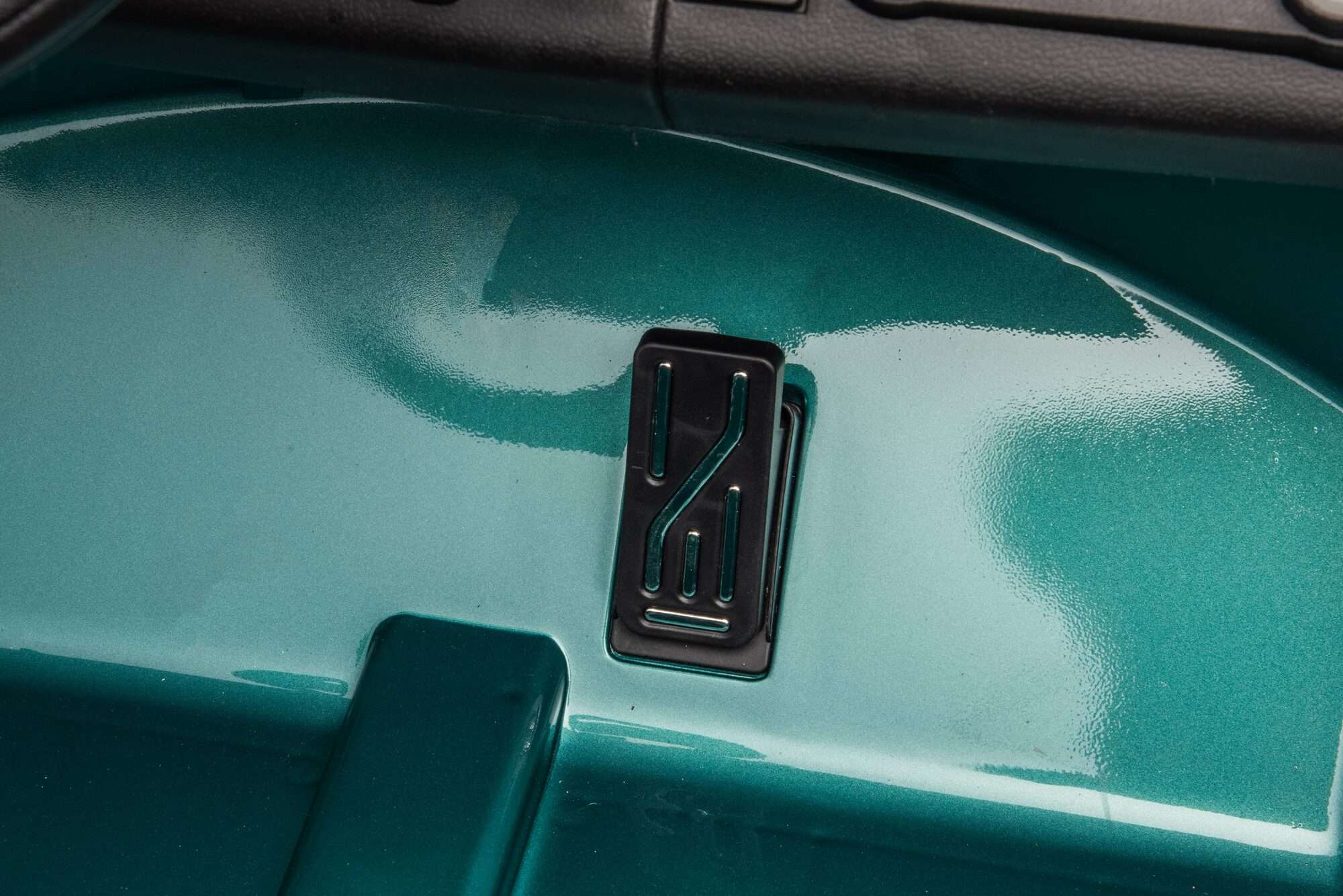 Image du produit : Kinder Elektroauto Licensed Range Rover 2022 - Grün-Metallic (3-8 Jahre)