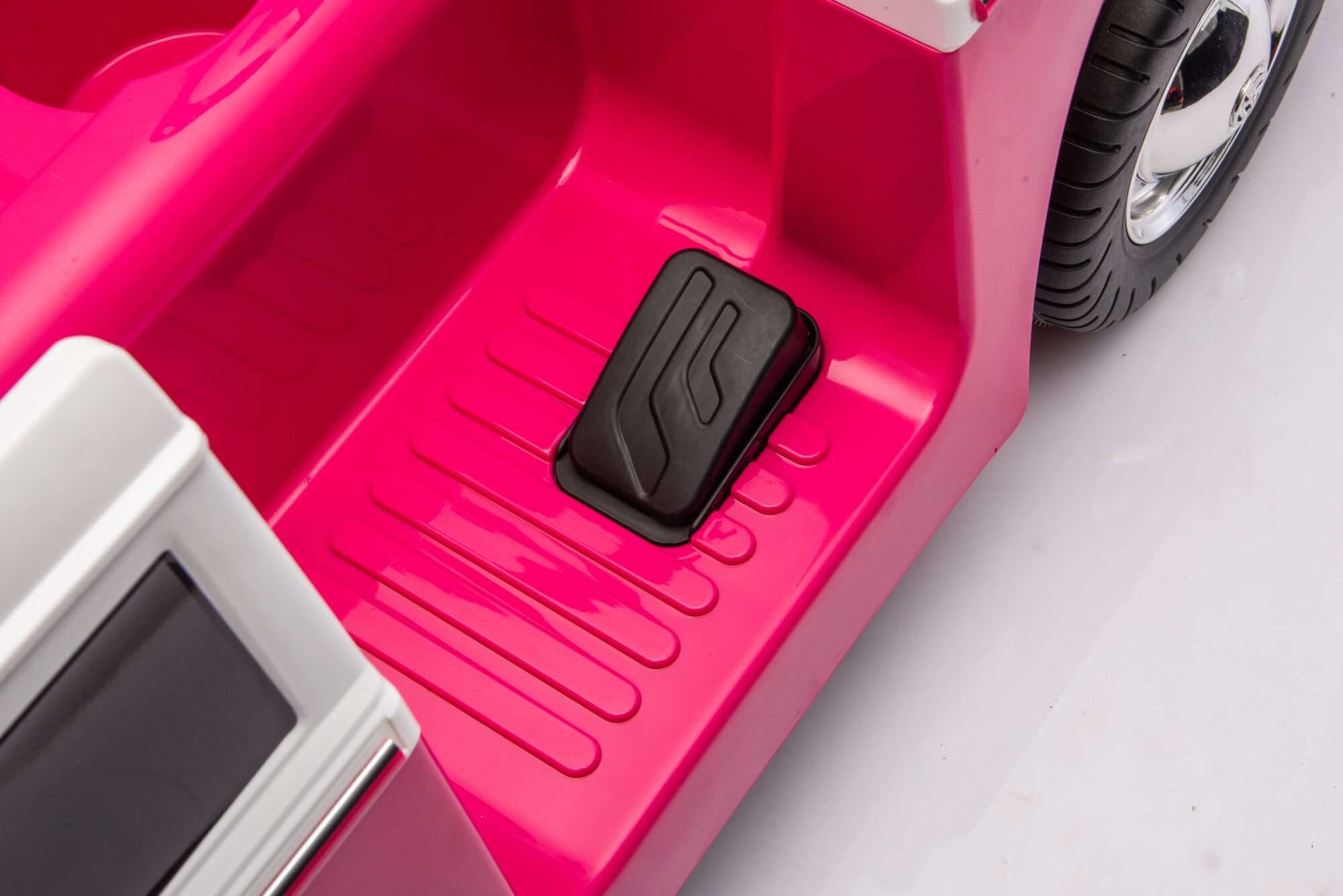 Image du produit : Volkswagen Offizielles Elektroauto für Kinder - Rosa & Weiß (3-8 Jahre)