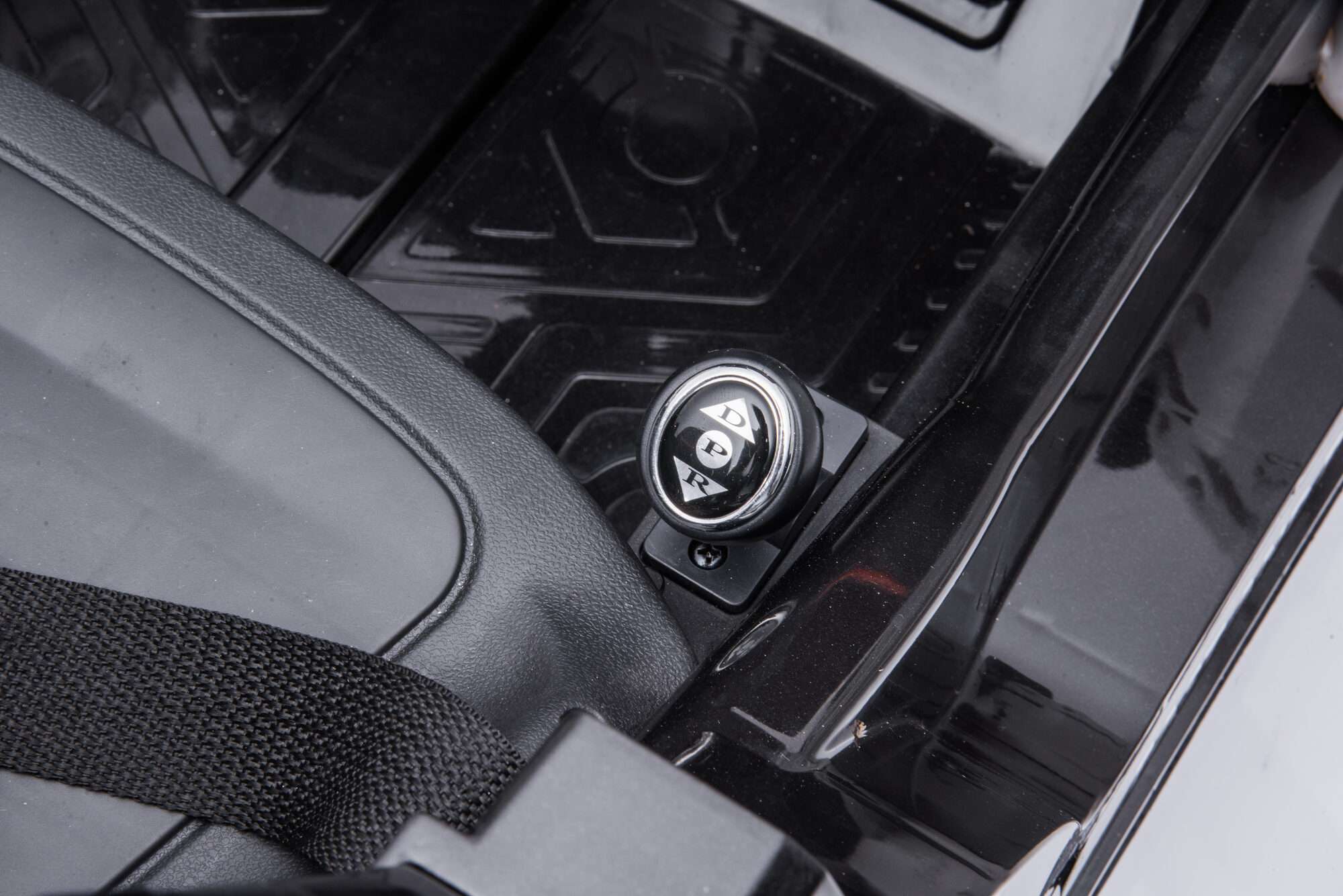 Image du produit : Polizeiauto in schwarzer Farbe (3-8 Jahre)