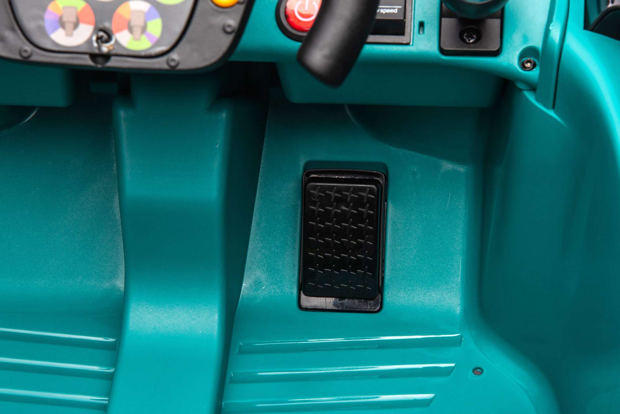 Image du produit : Lizenzierter Aston Martin AMR23 in Green color (3-8 Jahre)