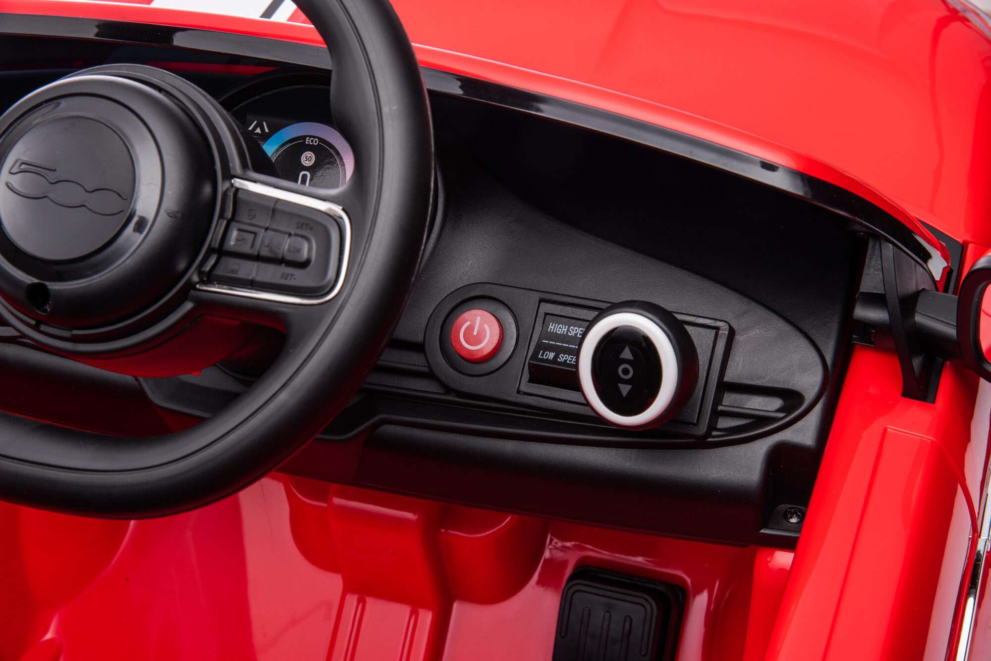 Image du produit : Lizenzierter Fiat 500 (2015) in Red color (3-8 Jahre)