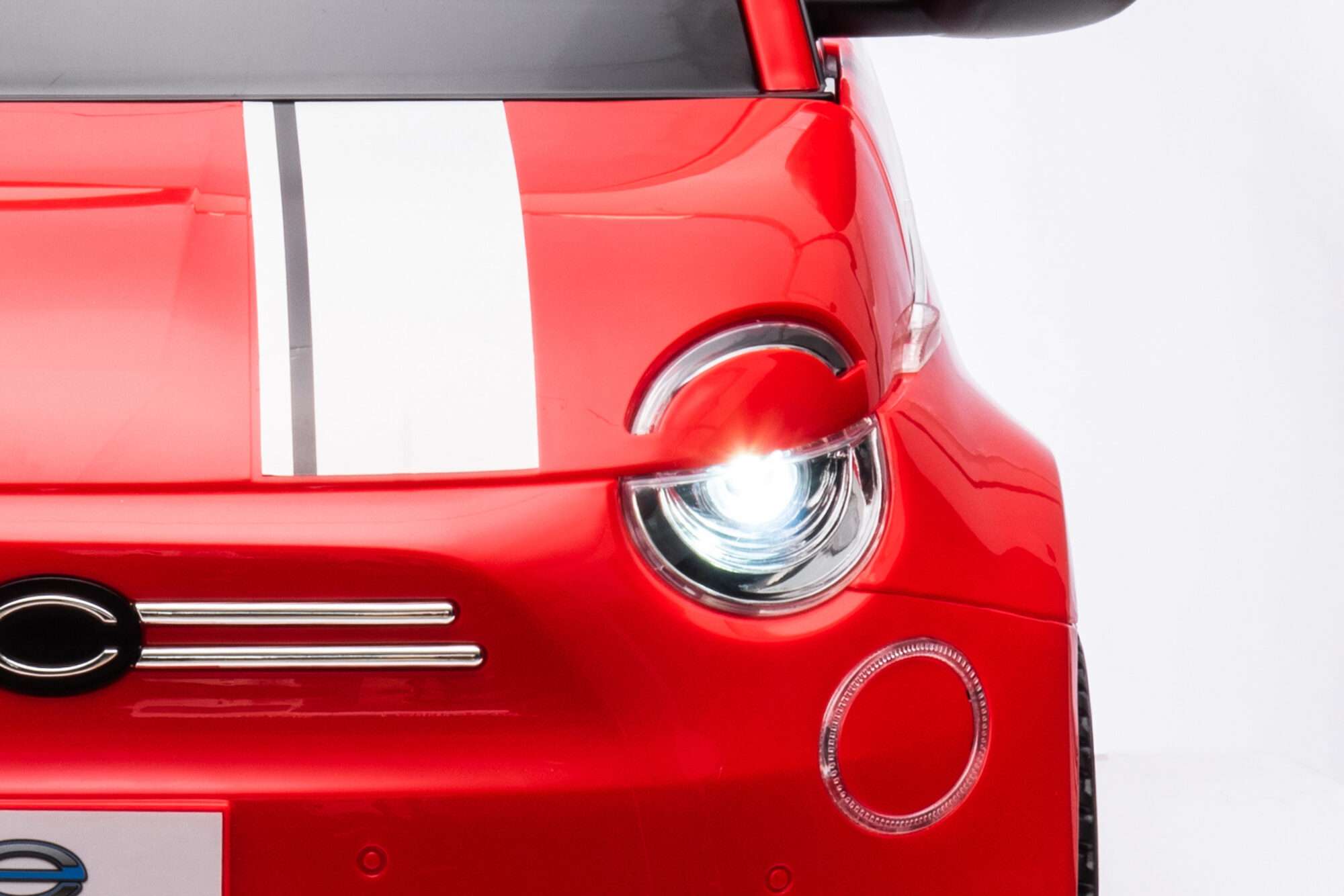 Image du produit : Lizenzierter Fiat 500 (2015) in Red color (3-8 Jahre)