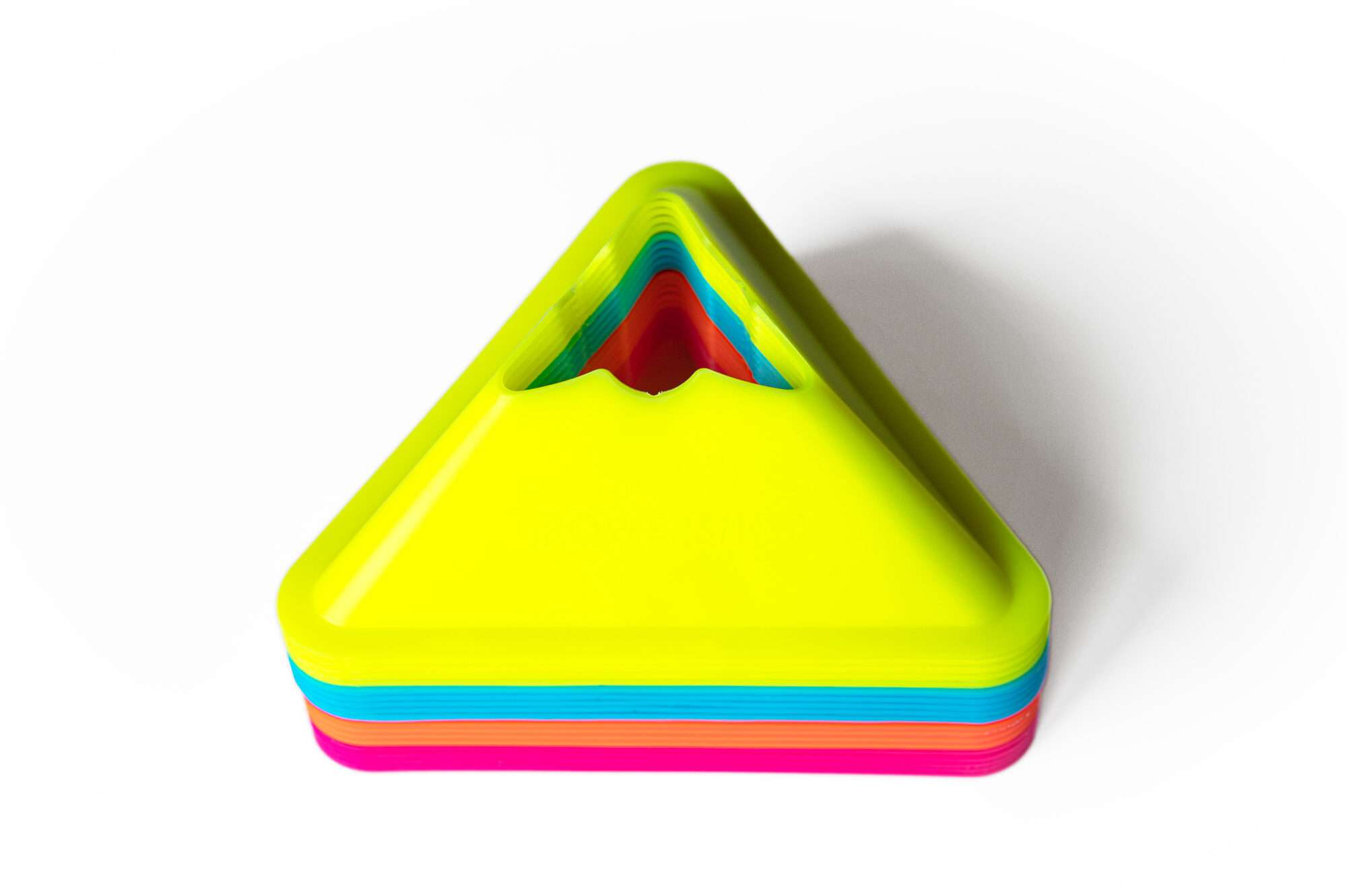 Image du produit : Set aus 20 dreieckigen Kegeln