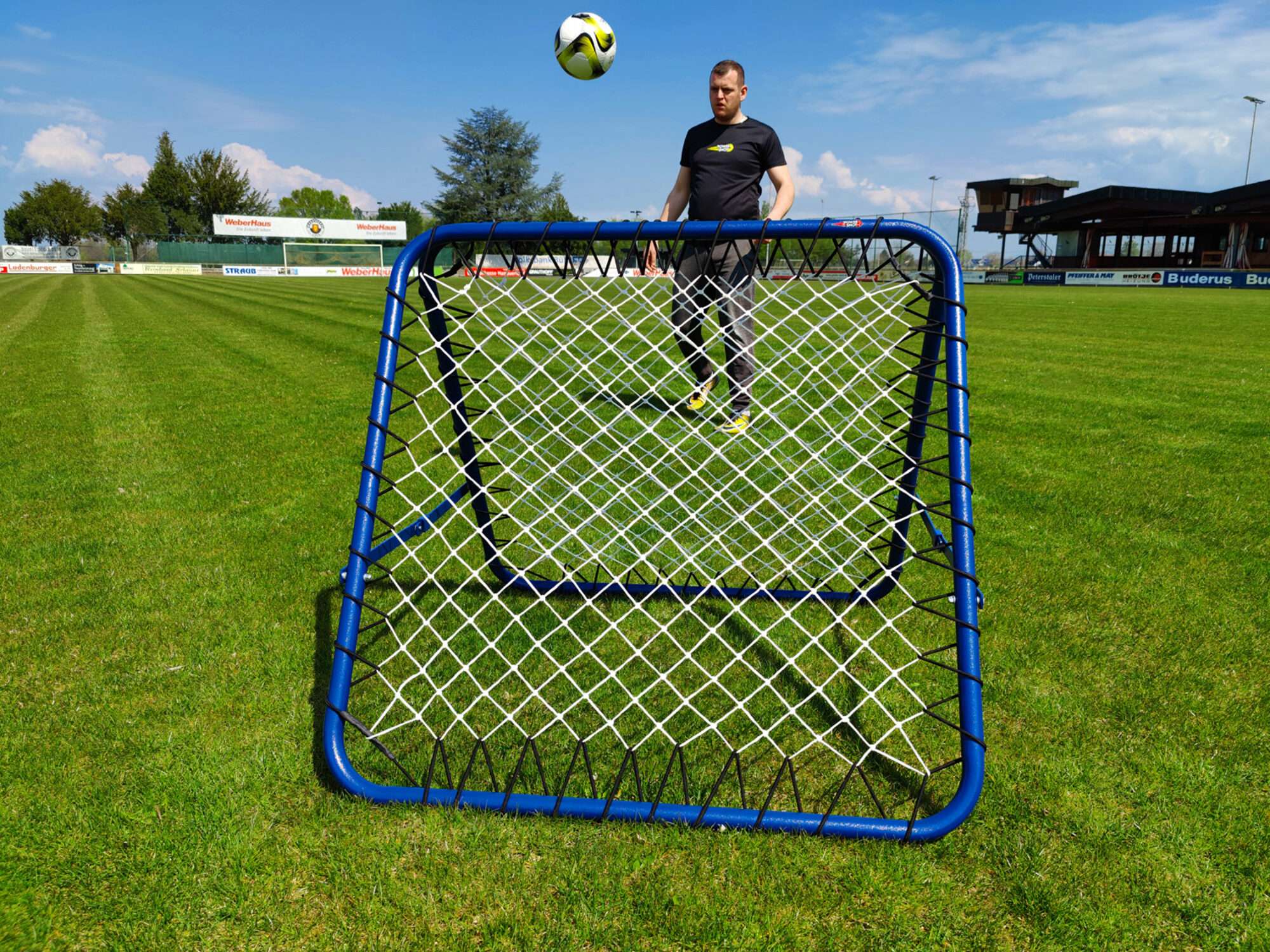 Image du produit : Rebounder Fussball DOPPELSEITIG - 100 x 100cm - Fussball Trainingszubehör