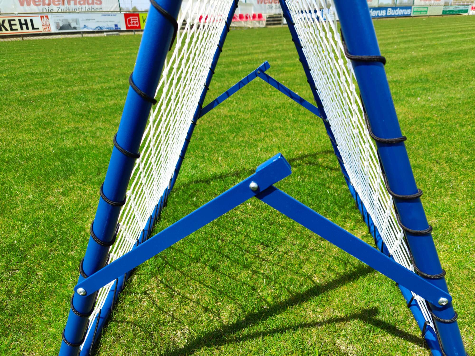 Image du produit : Rebounder Fussball DOPPELSEITIG - 100 x 100cm - Fussball Trainingszubehör