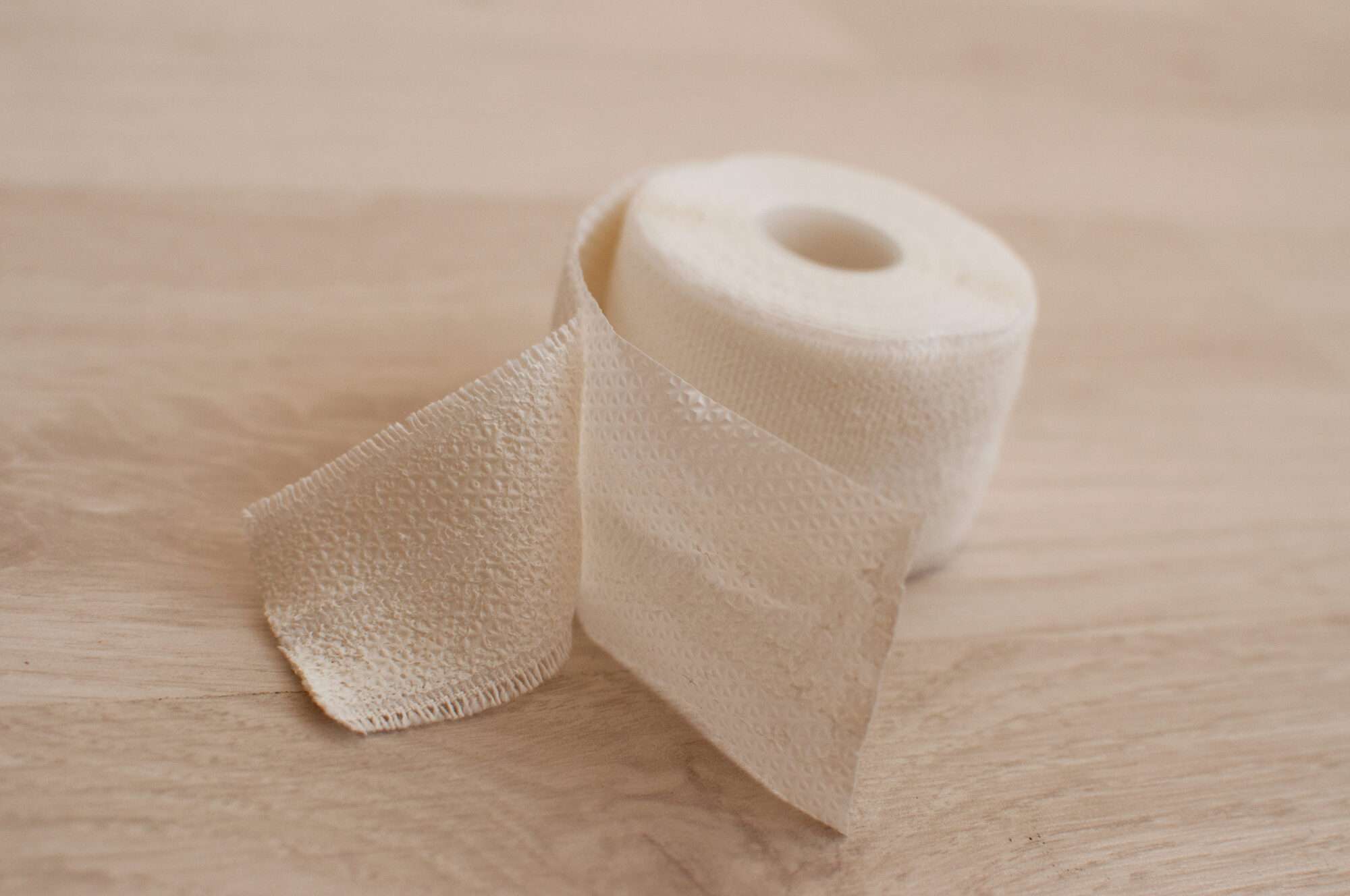 Image du produit : ELASTISCHE UND ADHESIFISCHE BANDAGE 3cm x 2,5m