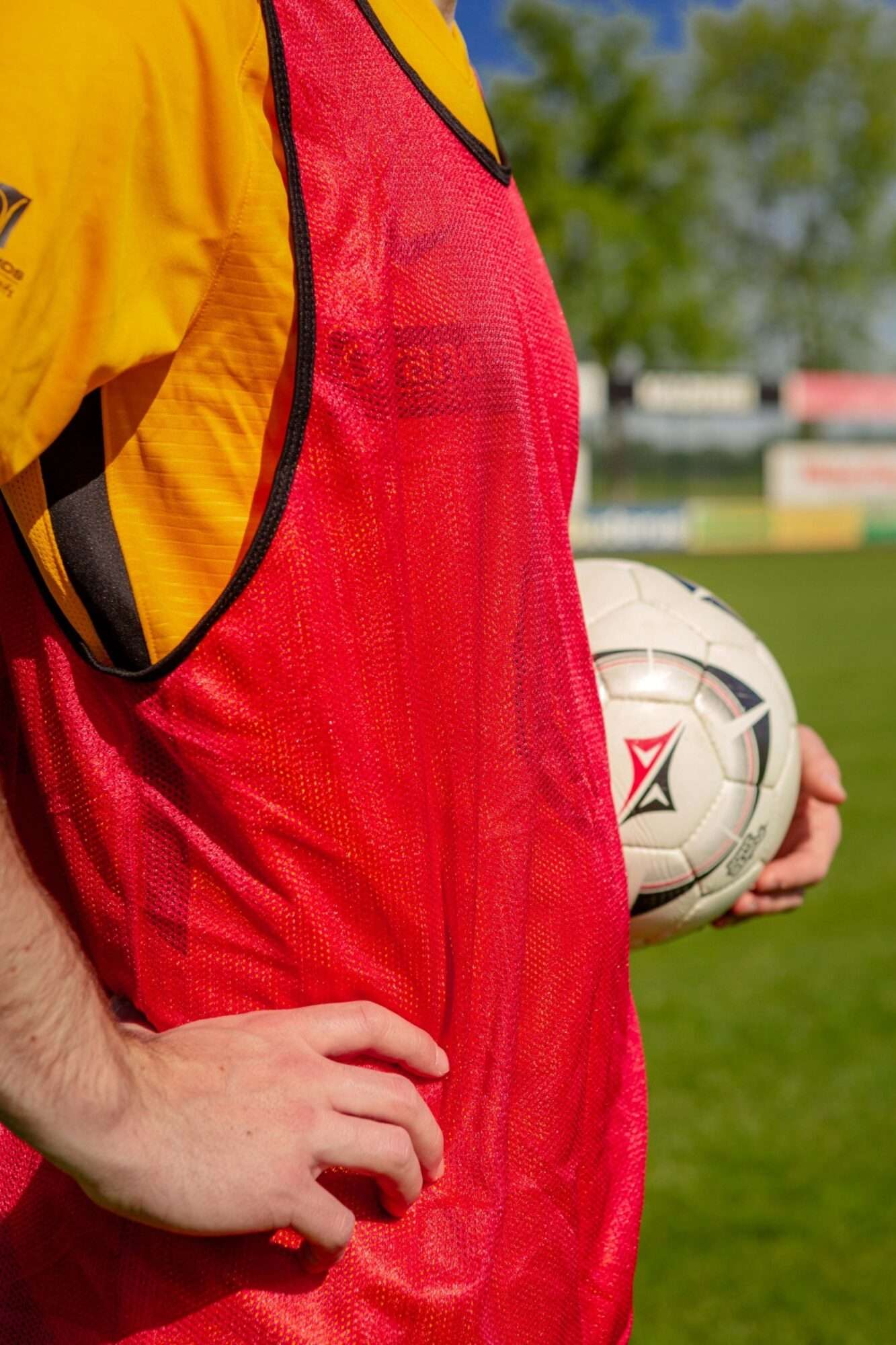 Image du produit : Einfaches Trainingsleibchen - Rot - 5er-Set - Kinder